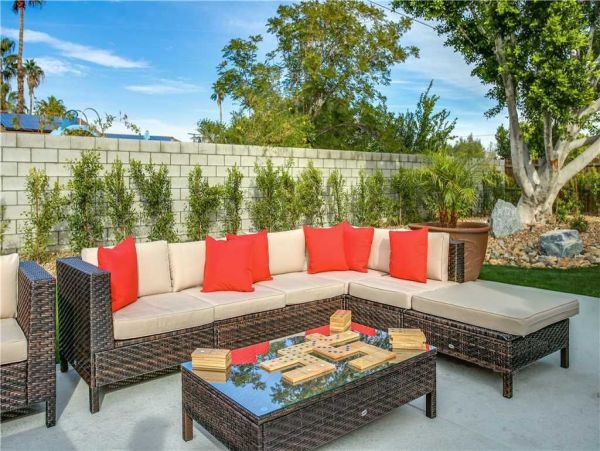 Palm Springs Home 948847