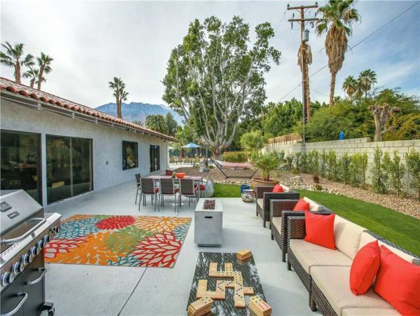 Palm Springs Home 948847