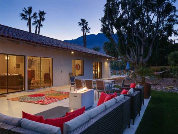 Palm Springs Home 948847