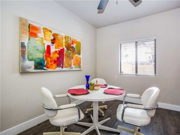 Palm Springs Home 948847
