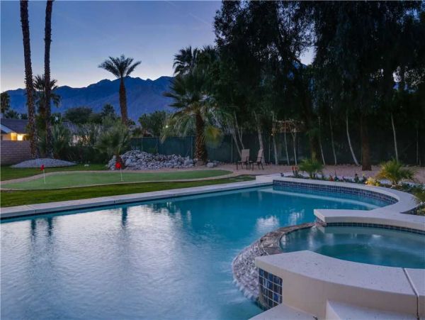 Palm Springs Home 948847