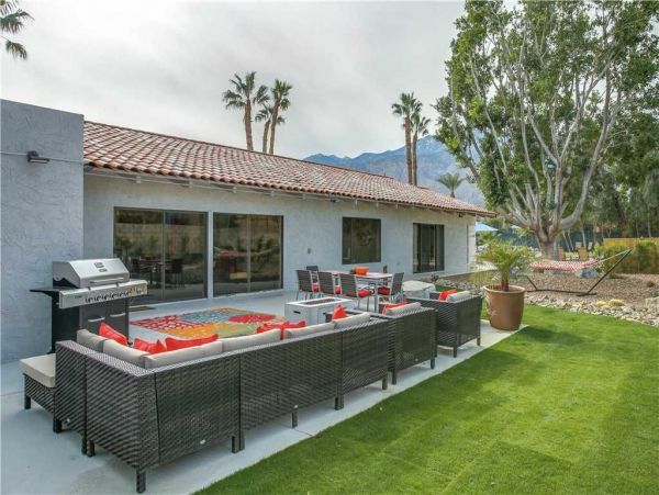 Palm Springs Home 948847
