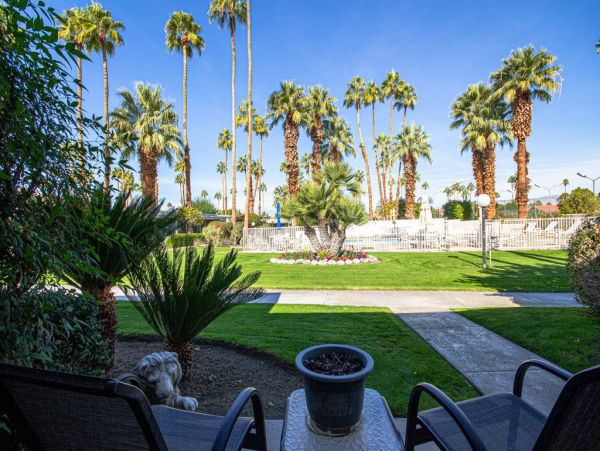 Palm Springs Home 948848