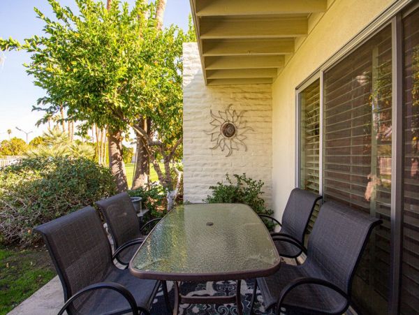 Palm Springs Home 948848