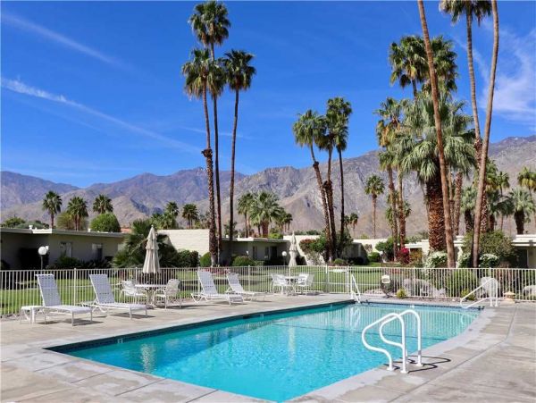 Palm Springs Home 948848