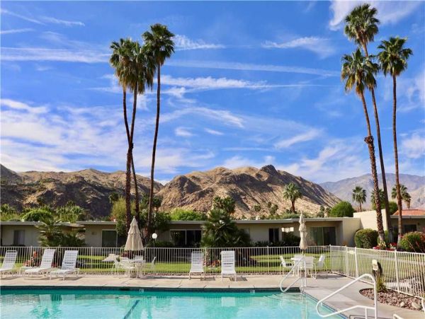 Palm Springs Home 948848