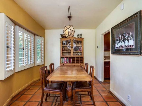 Palm Springs Home 948849