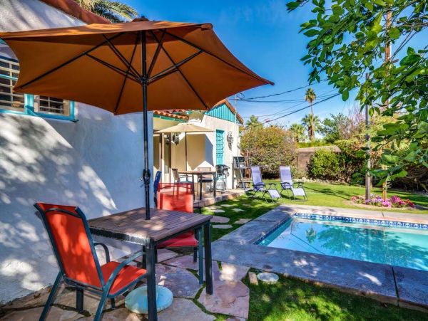 Palm Springs Home 948849