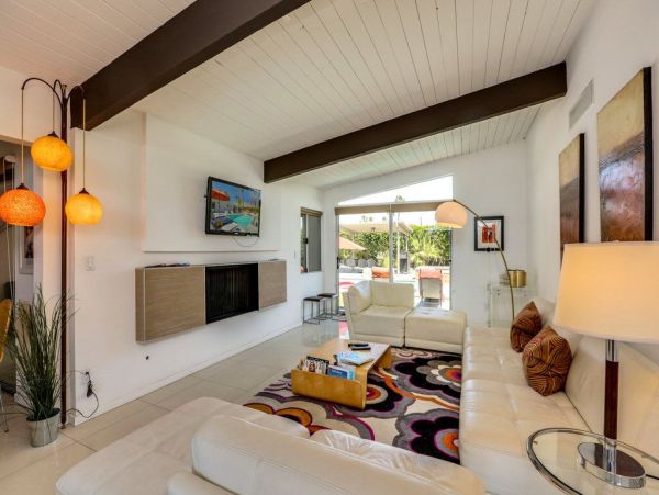 Palm Springs Home 948850