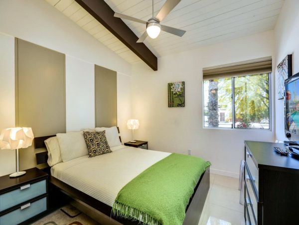 Palm Springs Home 948850