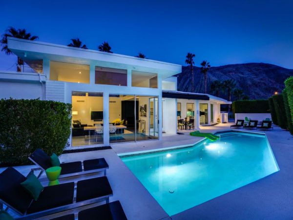 Palm Springs Home 948851