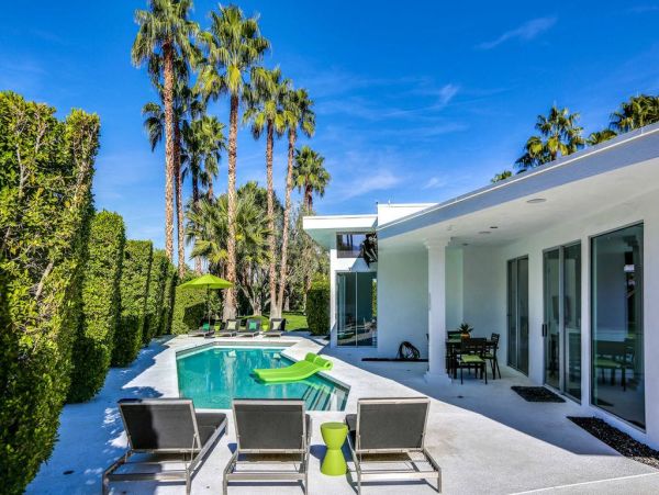 Palm Springs Home 948851