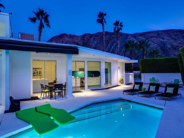 Palm Springs Home 948851