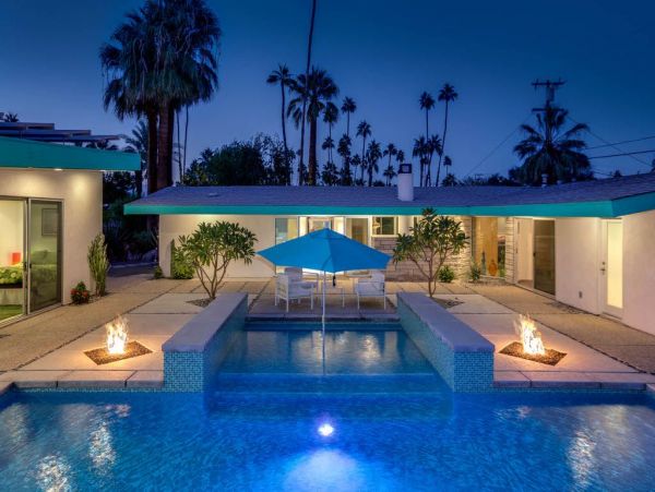 Palm Springs Home 948852