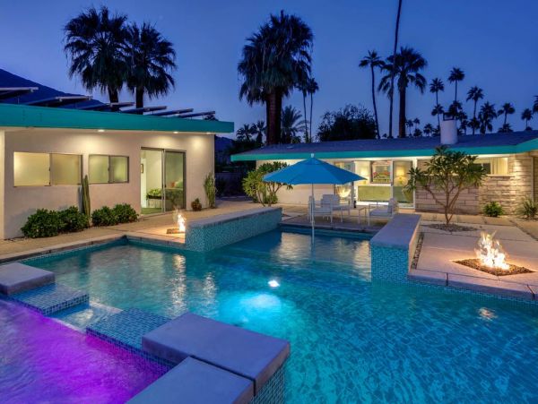 Palm Springs Home 948852