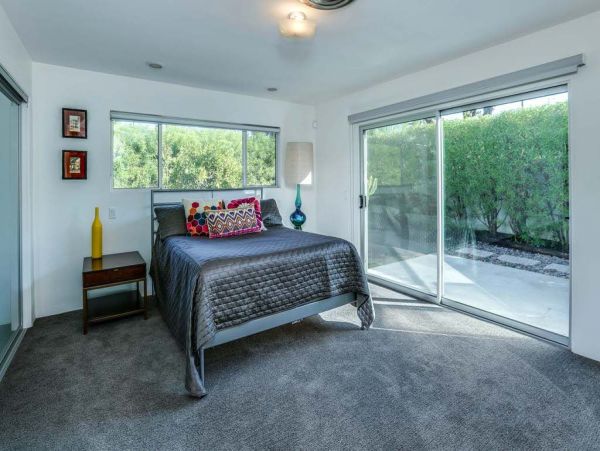 Palm Springs Home 948852
