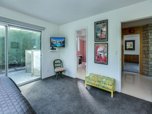 Palm Springs Home 948852