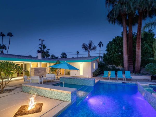 Palm Springs Home 948852