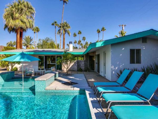 Palm Springs Home 948852