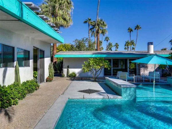 Palm Springs Home 948852