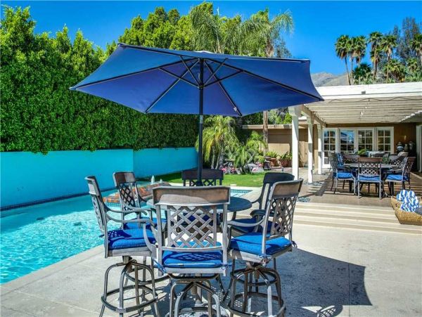 Palm Springs Home 948853