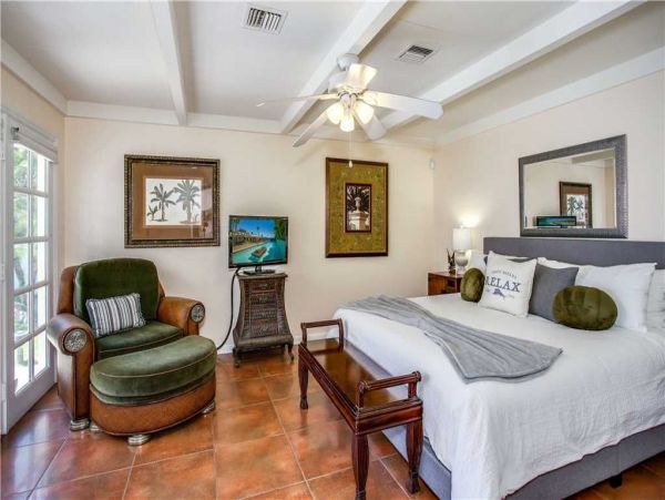 Palm Springs Home 948853
