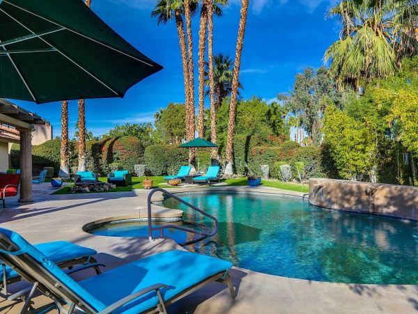 Palm Springs Home 948854