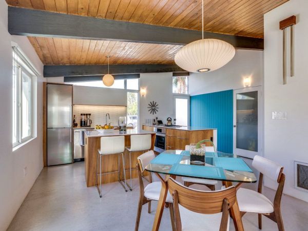 Palm Springs Home 948855