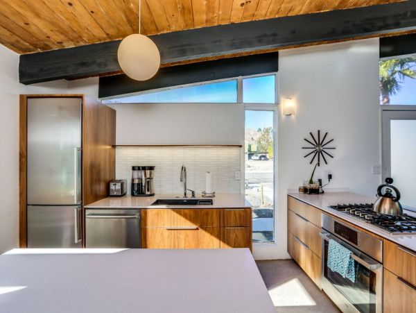 Palm Springs Home 948855