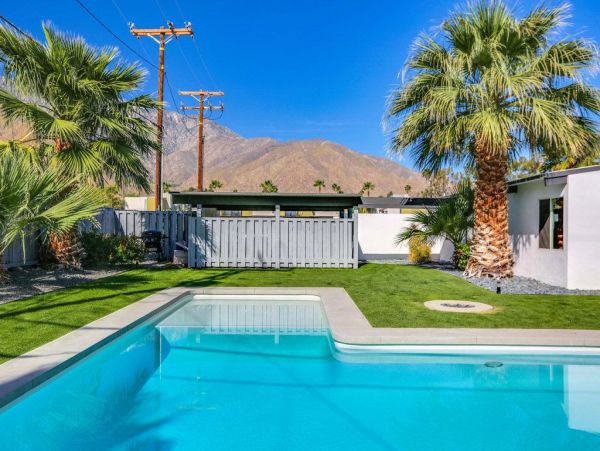 Palm Springs Home 948855
