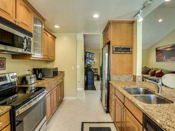 Palm Springs Home 948856