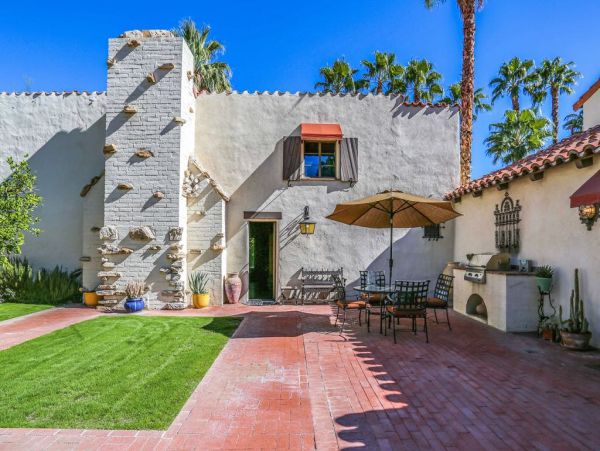 Palm Springs Home 948857