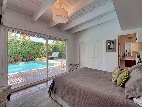 Palm Springs Home 948858