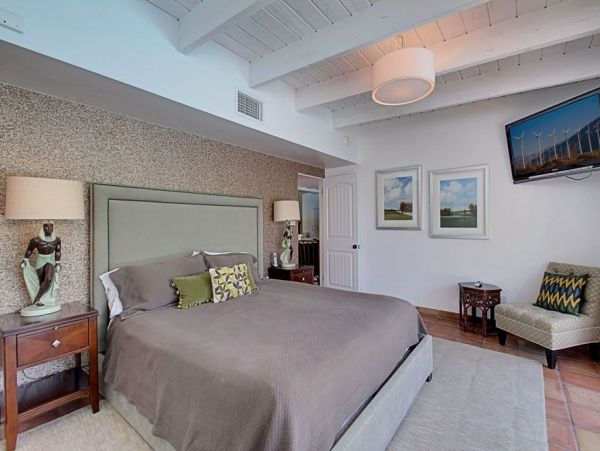 Palm Springs Home 948858