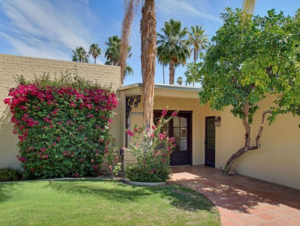 Palm Springs Home 948858