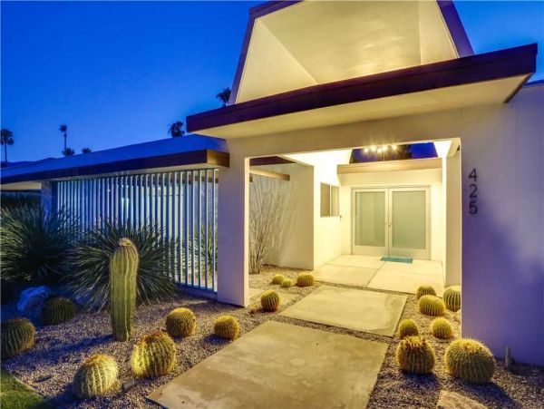 Palm Springs Home 948859