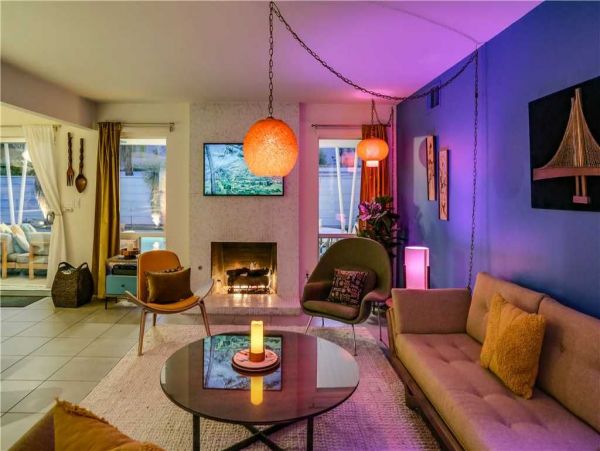 Palm Springs Home 948859