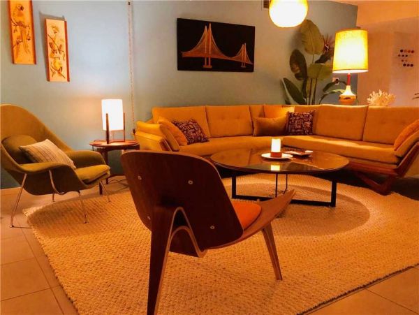 Palm Springs Home 948859