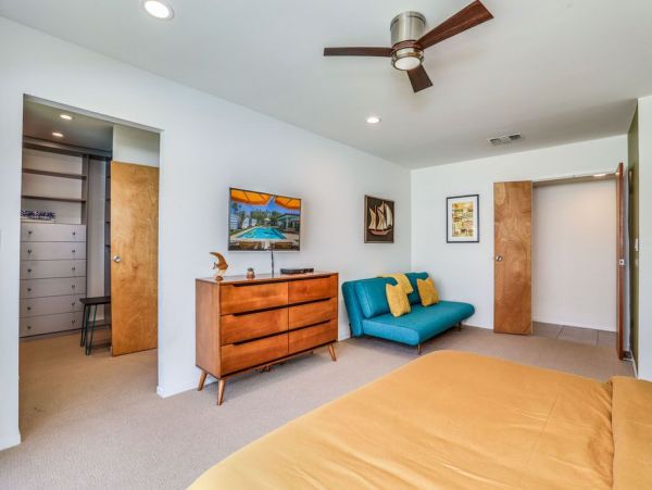 Palm Springs Home 948859