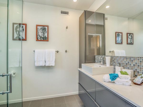 Palm Springs Home 948859