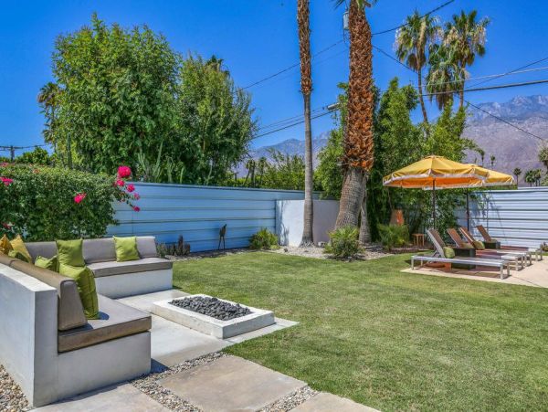 Palm Springs Home 948859