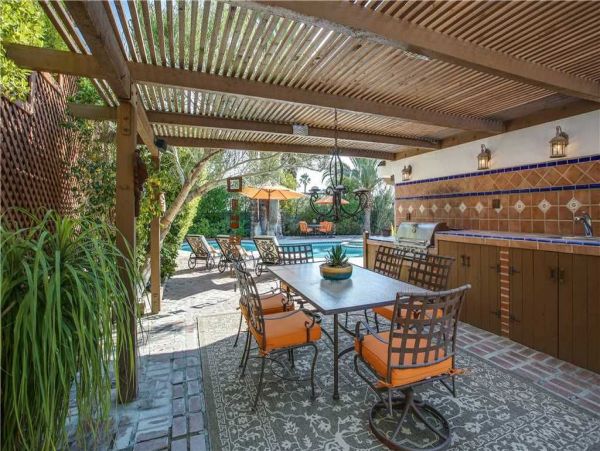 Palm Springs Home 948860