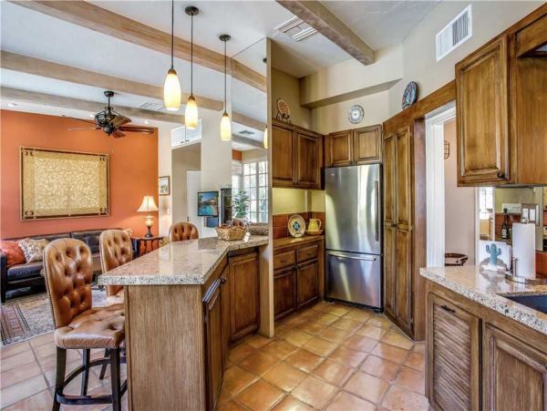 Palm Springs Home 948860