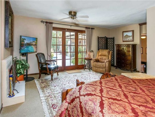 Palm Springs Home 948860