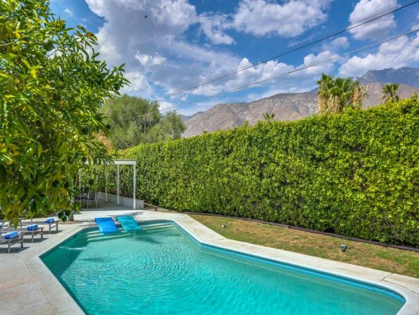 Palm Springs Home 948861