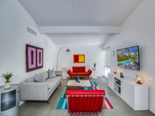 Palm Springs Home 948861