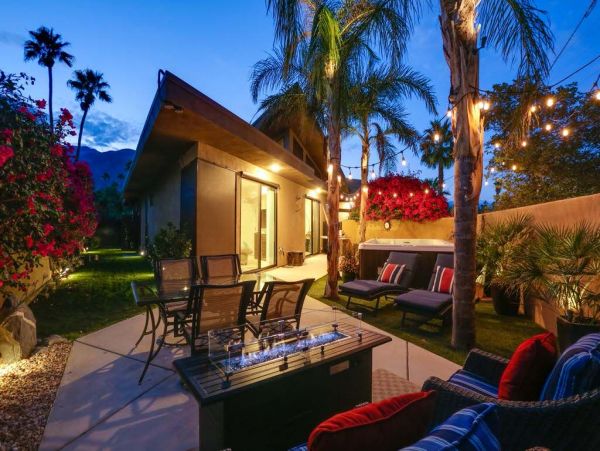 Palm Springs Home 948862