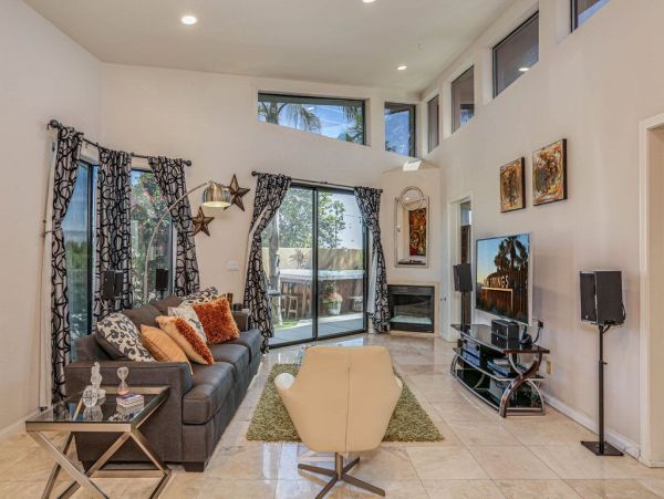 Palm Springs Home 948862