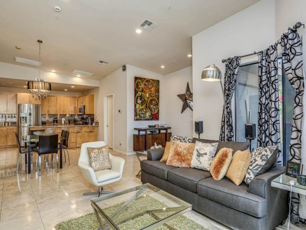 Palm Springs Home 948862