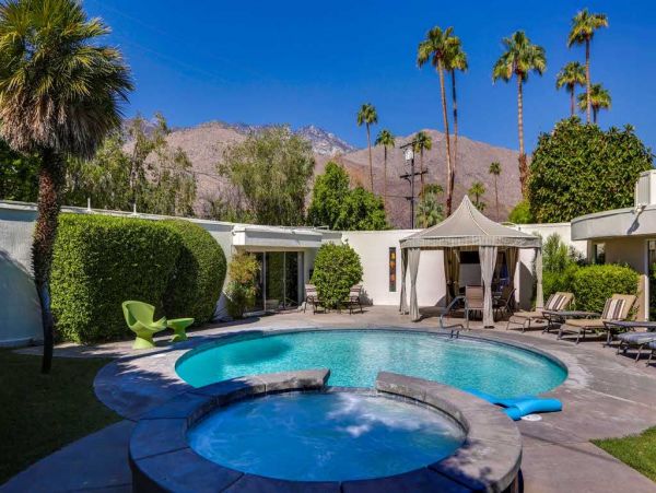 Palm Springs Home 948863
